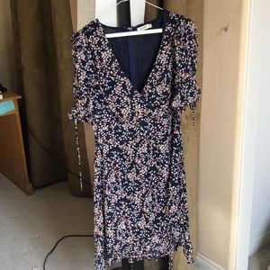 Essue Gorgeous Dress Size M